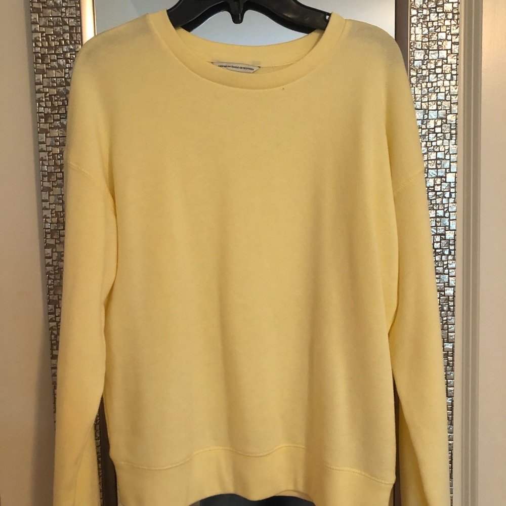 American Eagle Yellow Sweater 💛